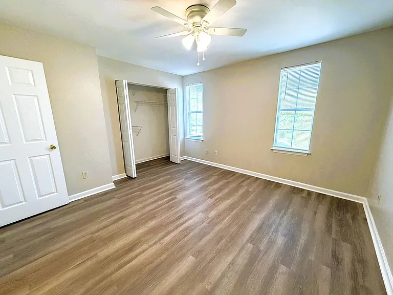 2708 Tess Cir — Photo 13
