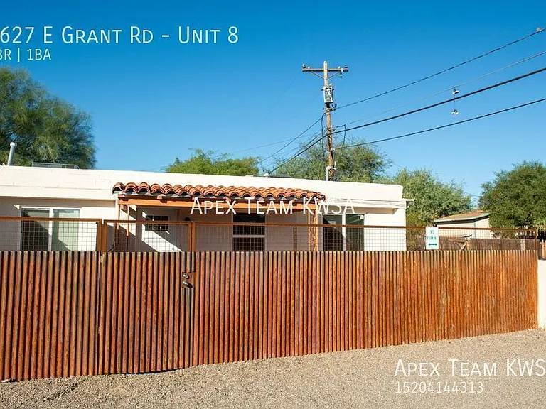 2627 E Grant Rd #8 — Photo 21