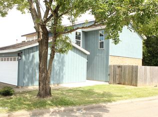4001 Heatherbrook Ct, Port Arthur, TX 77642