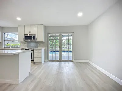 5542 32nd Ave SW #5542