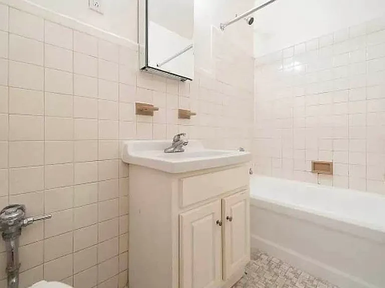 56 W 106th St #1A — Photo 4