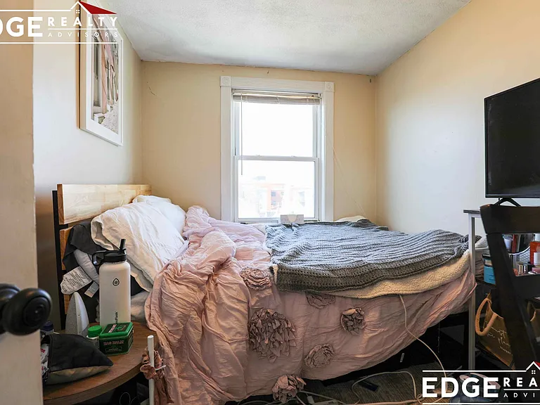 5 Cottage St #2 — Photo 9