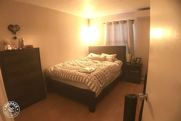 Rented by MySpaceNYC | media 16