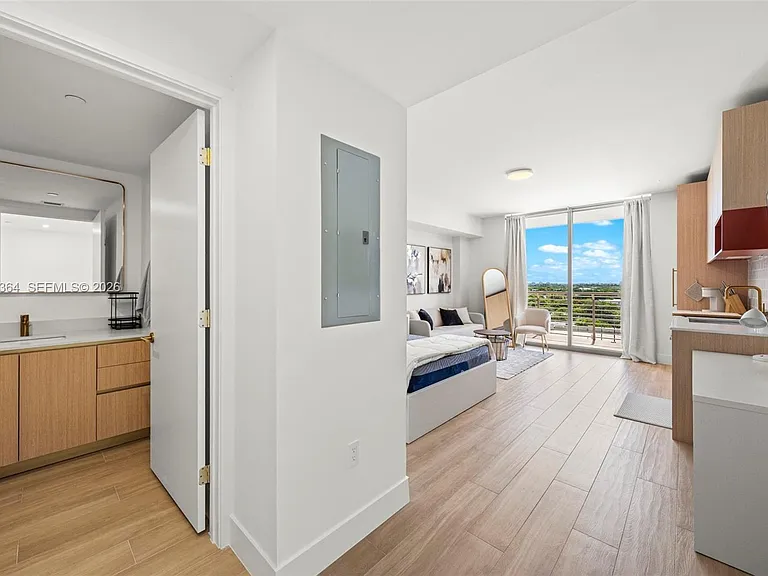 90 NE 32nd St #925 — Photo 3