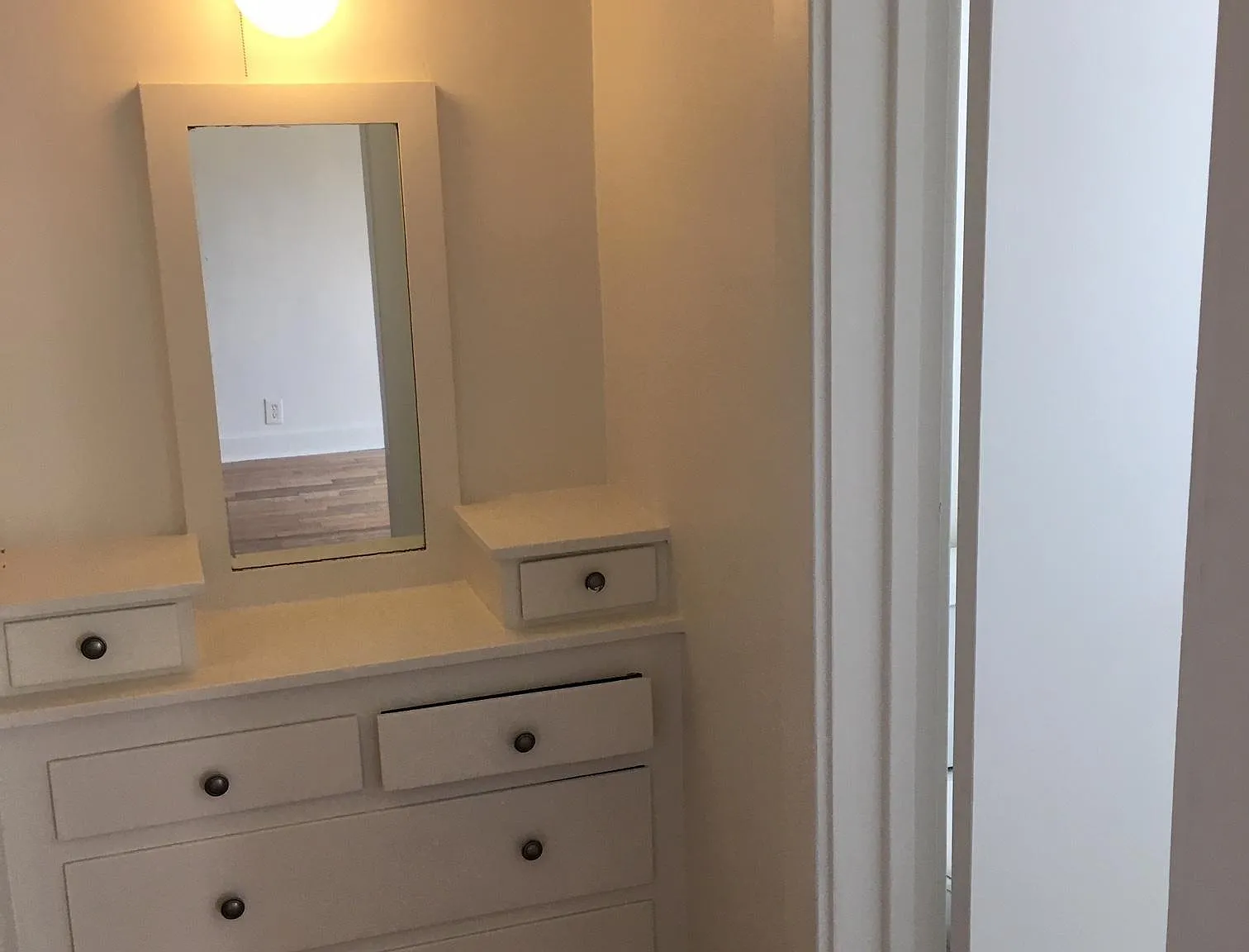 Studio, 400 sqft, $1,400 — Photo 4