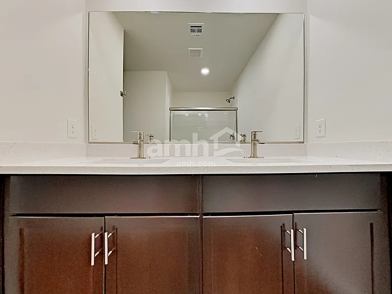 5329 Klinker Brick St — Photo 11