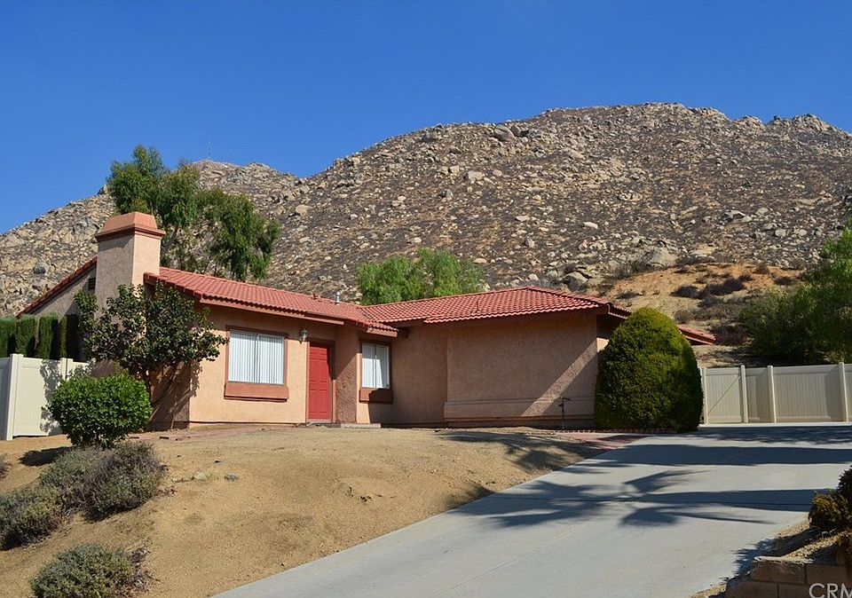 1st image of 21800 Golden Oaks Dr
