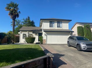 401 Chaco Canyon Ct, Petaluma, CA 94954
