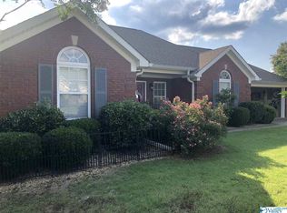 1909 Audrey Dr NW, Hartselle, AL 35640