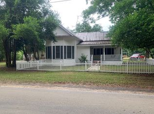 236 Society St, Luray, SC 29932