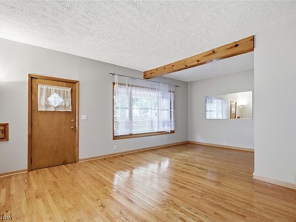 3rd image of 6609 Lansing Ave