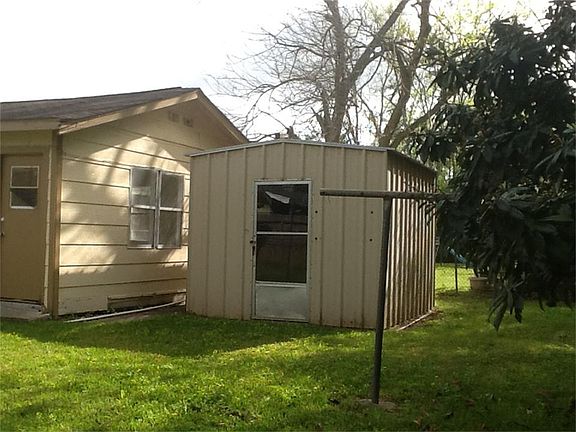 view of back of home