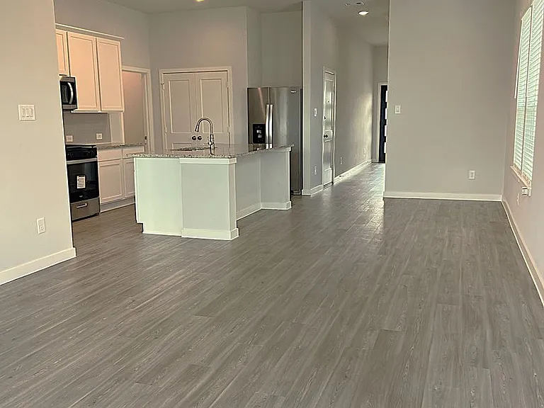 21158 Staked Plains Dr — Photo 5