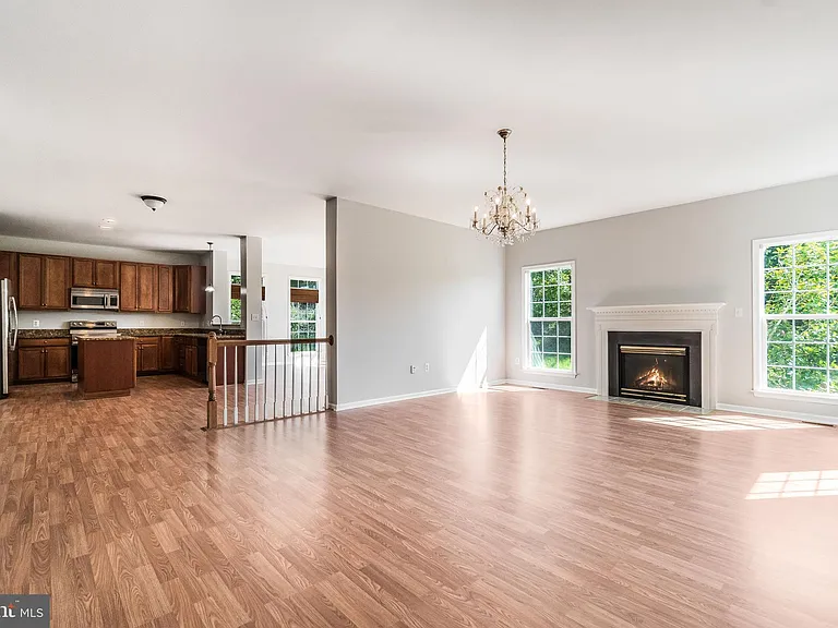 3603 Carolina Ct — Photo 10