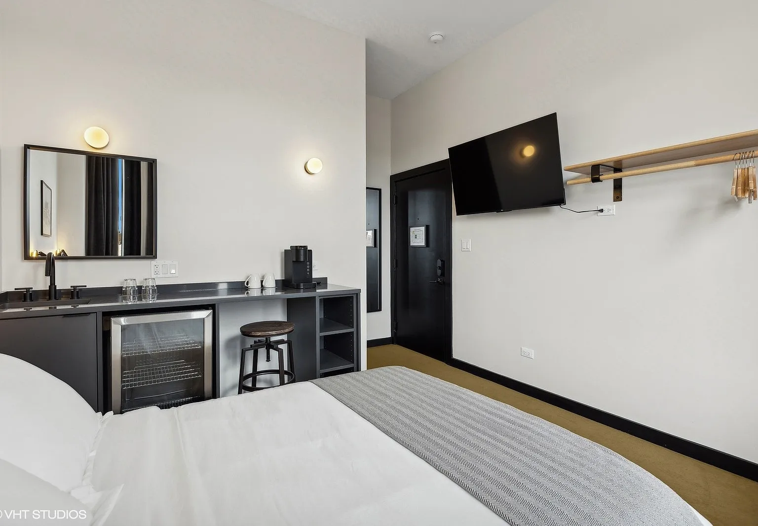 Studio, $1,650 — Photo 4