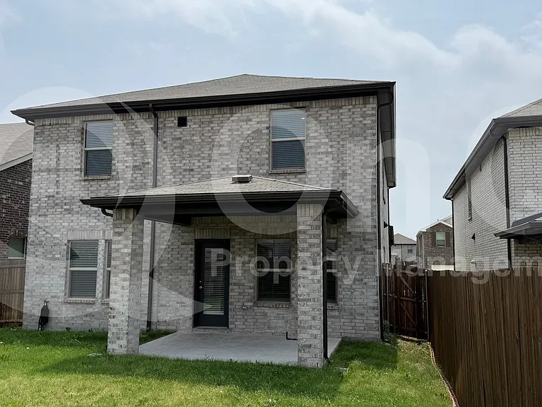 616 McKenna Dr — Photo 25