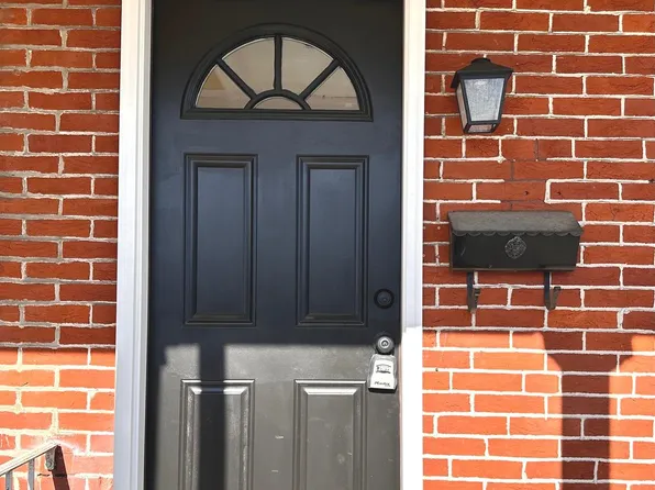 17 N Sycamore Ave, Clifton Heights, PA 19018