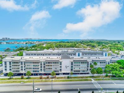 131 Bluff View Dr APT 401, Belleair Bluffs, FL, 33770