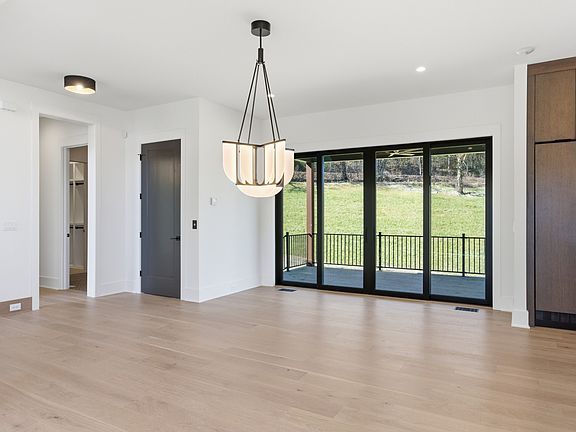 4th image of 6704 Gower Rd