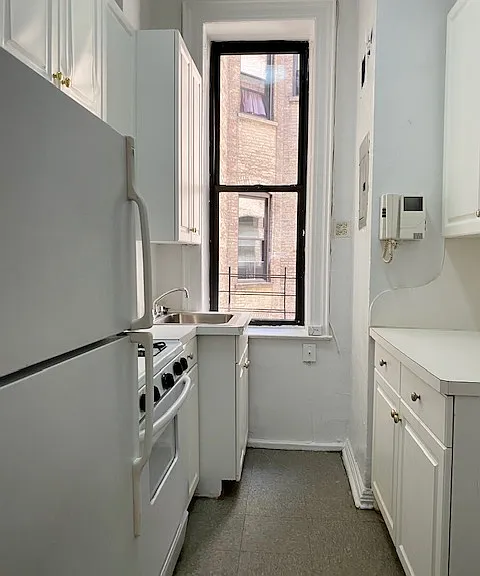 191 Claremont Ave #3 — Photo 6