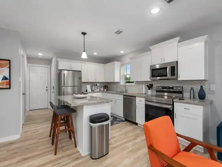 3505 Wyrick St — Photo 7