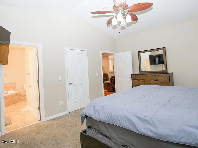 13 Barkley Ln — Photo 18