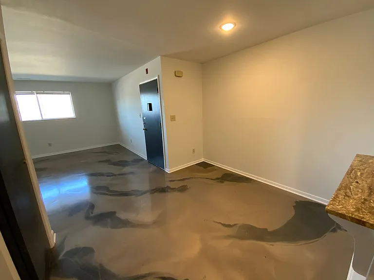 Library Place Apartments — Photo 32