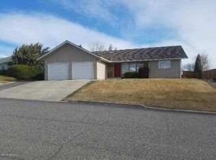 701 N 57th St, Yakima, WA