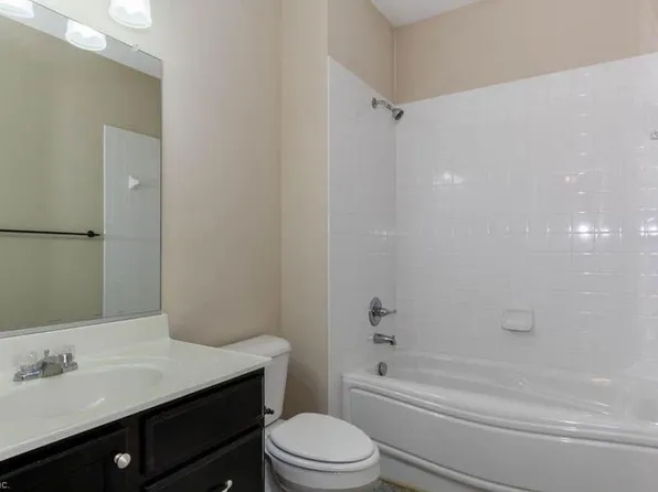 2804 James River Trl, Carrollton, VA 23314