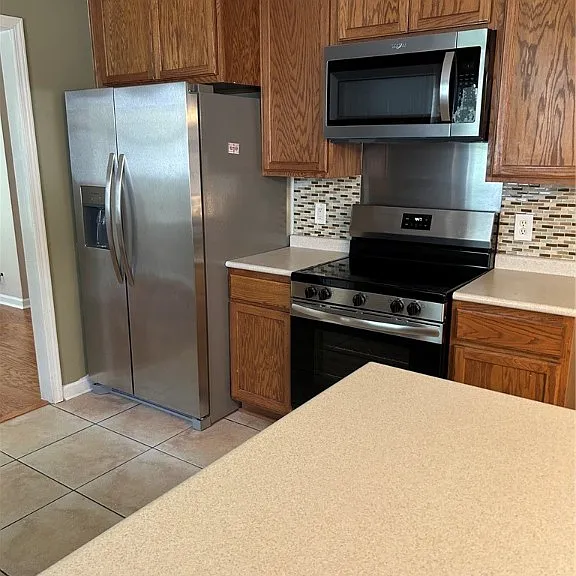 114 Chapel Dr — Photo 7