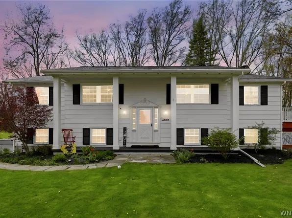 4660 Apple Dr, Lewiston, NY 14092