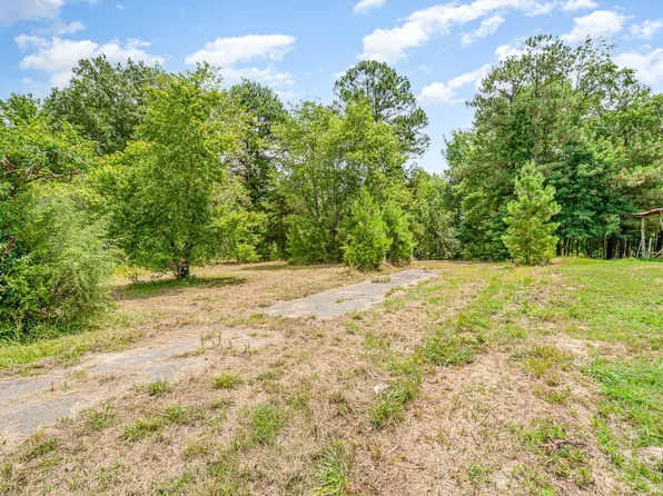 3022 Tar River Rd, Oxford, NC 27565