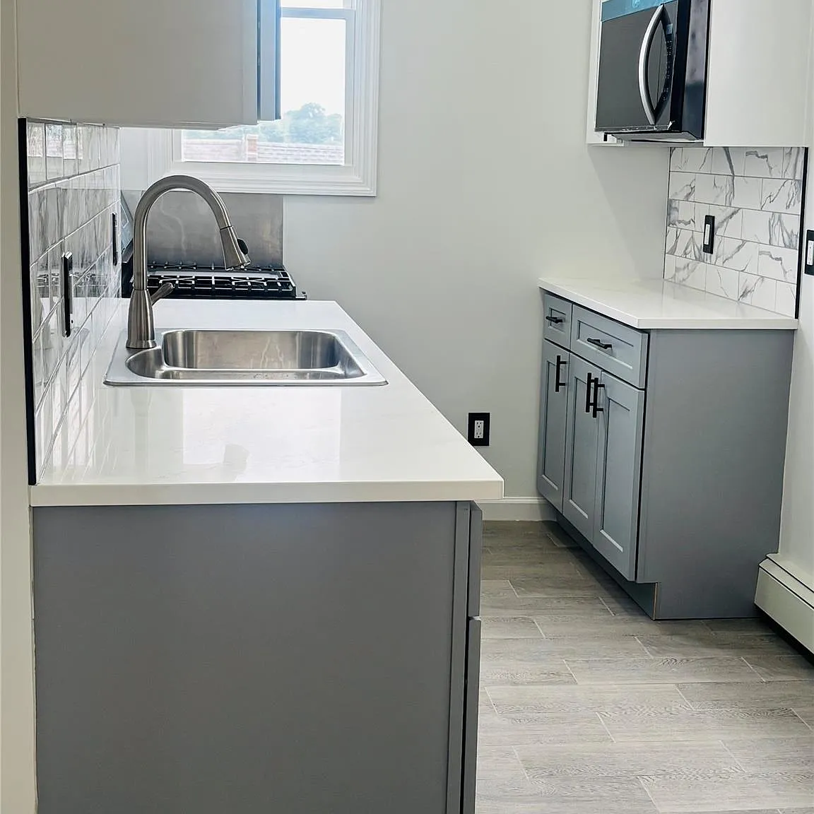 3 bed, 2.0 bath, 1548 sqft, $3,950 — Photo 2