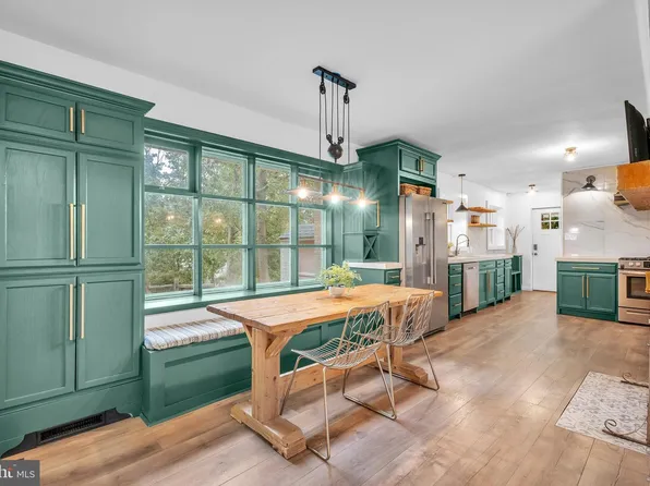 101 Arthur Ave, Chesilhurst, NJ 08089