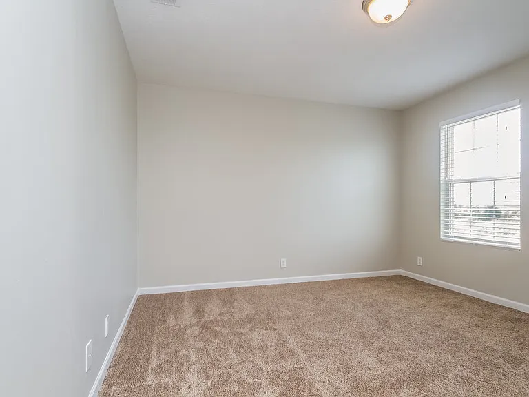 2636 Apostle Ln — Photo 12