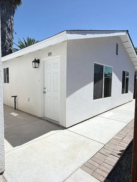 3 bed, 800 sqft, $1,750 — Photo 3