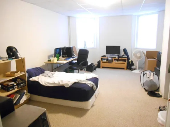 1055 Beacon St, Brookline, MA