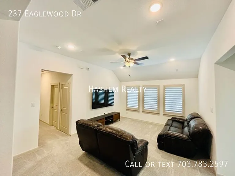 237 Eaglewood Dr — Photo 15