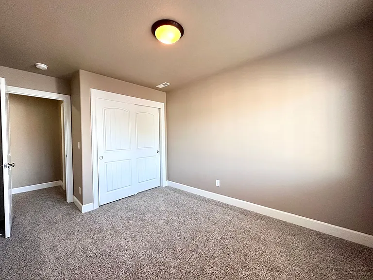 19021 Village Blvd — Photo 29