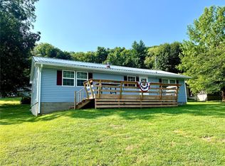 307 New St W, Kampsville, IL 62053