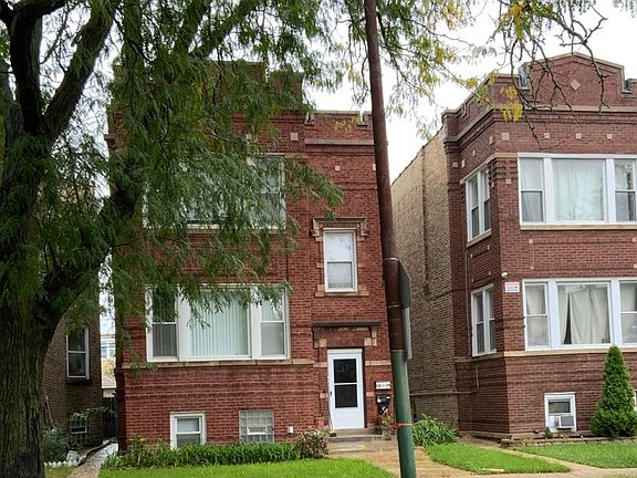 2nd image of 5236 W Montrose Ave