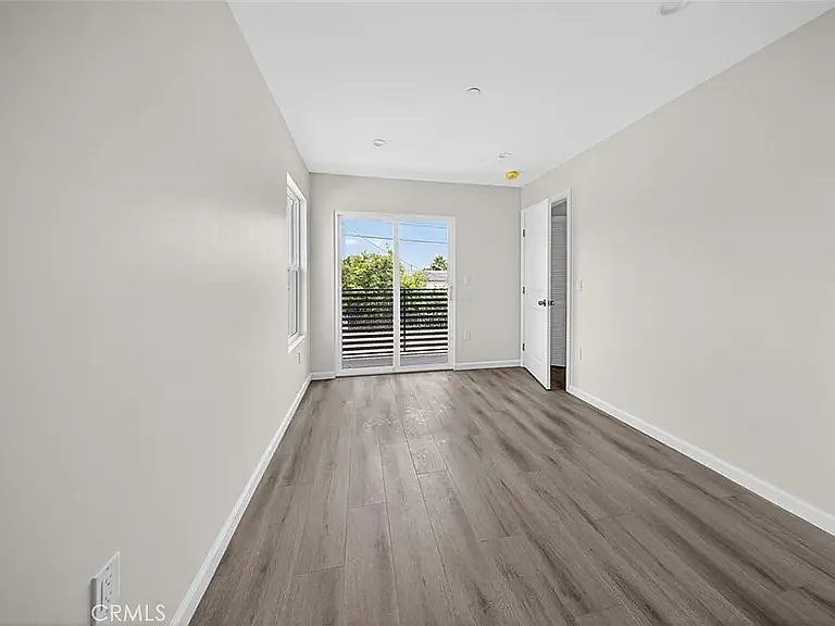 14835 1/2 Nordhoff St — Photo 8