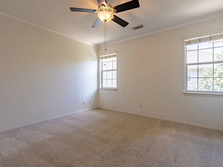 1101 E Parmer Ln #121 — Photo 15