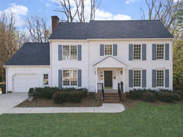 2224 Effingham Cir, Raleigh, NC 27615