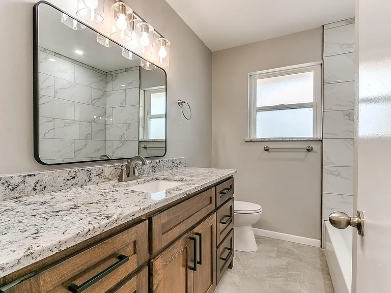 1314 Sycamore St — Photo 15