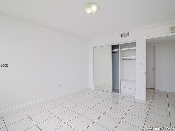5th image of 7135 Collins Ave APT 814