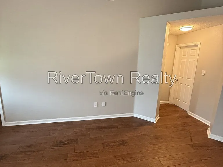 10570 Pecan View Dr — Photo 28