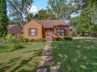 613 Madison St, Valparaiso, IN 46385