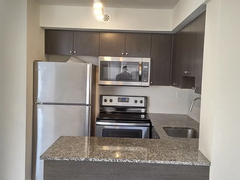 80 Orchid Place Dr #309 — Photo 2