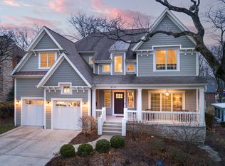 850 Wellner Rd, Naperville, IL 60540